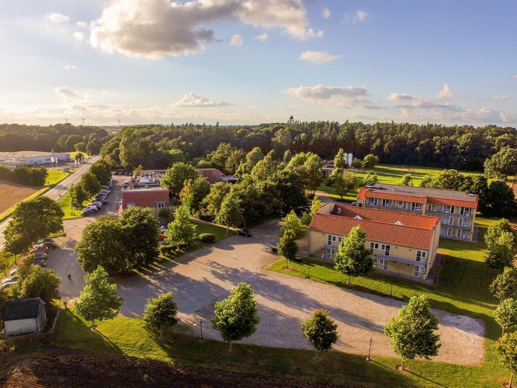 Fjelsted Skov Hotel & Konference Ejby  Exterior photo